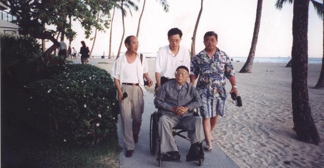 leyu官网-张学良到了晚年才吐露心声:我这辈子从来不信迷信,然而在老虎厅除掉杨宇霆之后,我却不得不改变想法